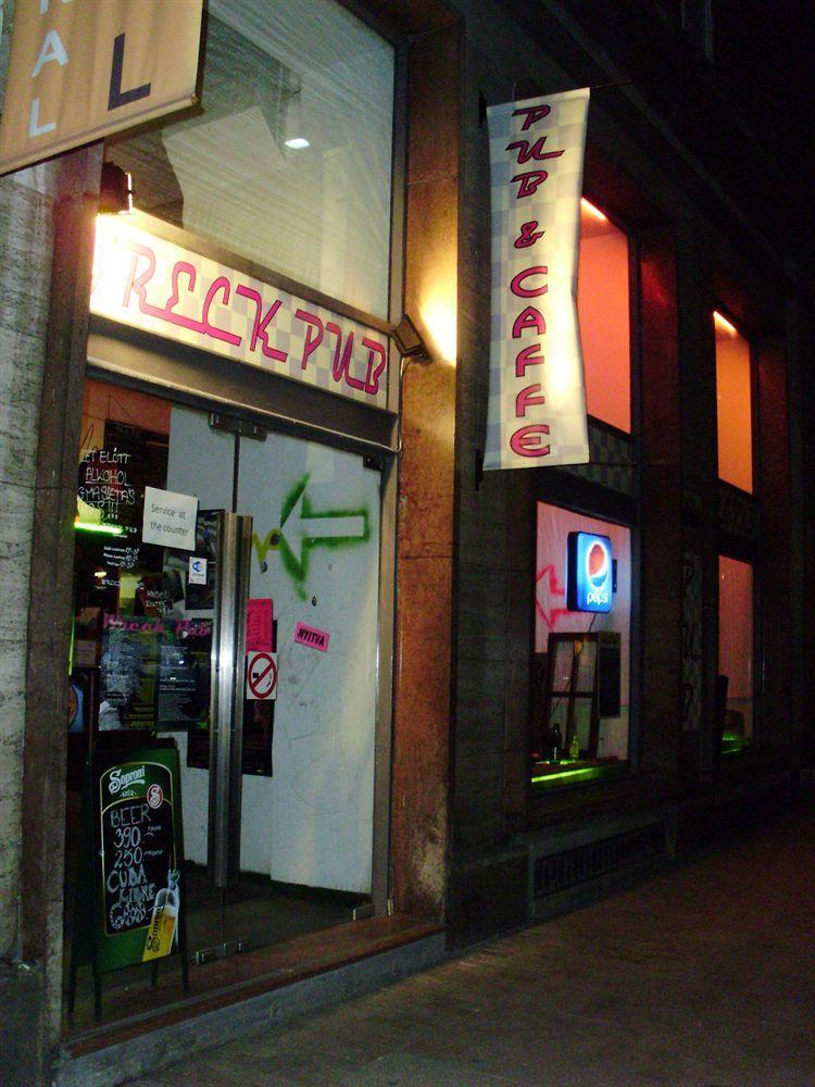 2B Hostel & Rooms Budapest Exterior foto